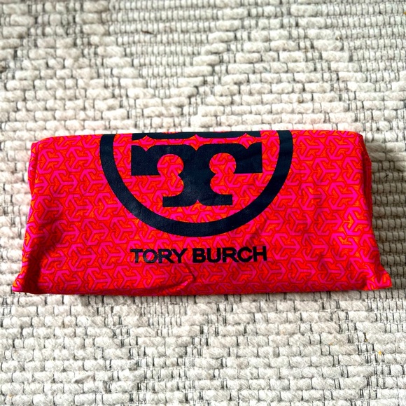 Tory Burch T clutch - Picture 5 of 5